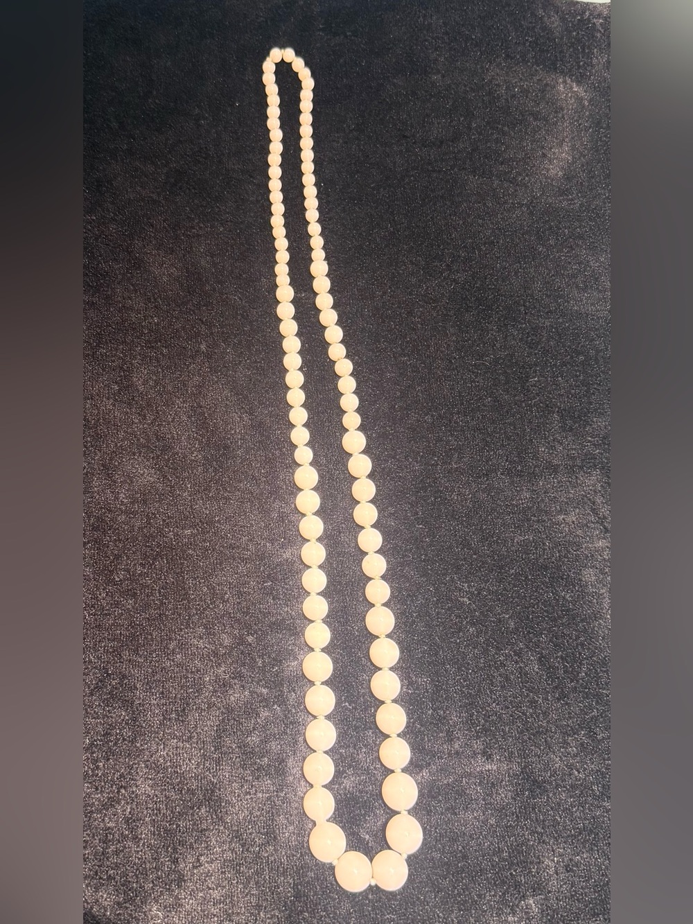 Vintage White Stone Graduated Bead Necklace 31” Long 91g Translucent Beads